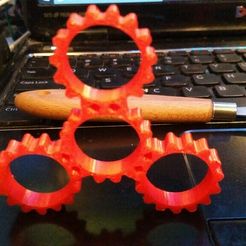 2017-05-22_23.12.30.jpg Free 3D file Gear Style Fidget Spinner・3D printing design to download