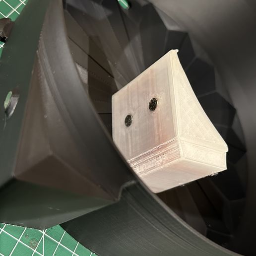 A1_Spool_Enclosure_08.jpeg BambuLab A1 SpoolHolder Enclosure