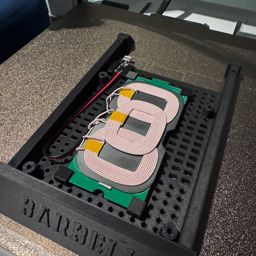 Screenshot-2025-12-08-at-7.52.51 p.m.png Cargador inalámbrico Squat Stand Rack