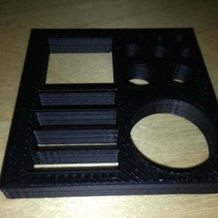 photo.jpg Archivo STL gratis Losa de calibración de 50 mm para comprobar las dimensiones interiores y las paredes finas・Plan para descargar y imprimir en 3D