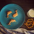 VlwU_RE4A1U.jpg Whale and Dolphin cookie cutters