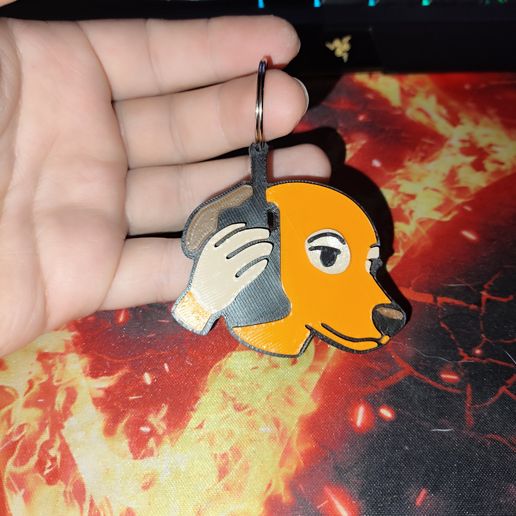 IMG_20250808_133811.jpg 📱🐶 Chaveiro Meme Dog on Phone - Impressão multicolorida no local