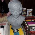 > Sse too a oS Pere mutt. irosrera 205 Bust of Javier Milei