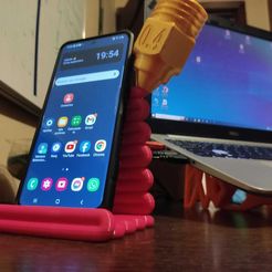 WhatsApp-Image-2023-09-23-at-8.59.18-PM.jpeg Cell phone holder, giant 0.4 nozzle,