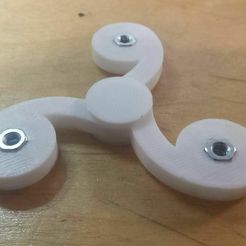 Fichier STL 2 Way Gyroscope Fidget Spinner Toy for Fun Anxiety Relief  Print-in-Place 👌・Modèle à télécharger et à imprimer en 3D・Cults