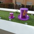 20240119_152008.jpg Wonka Hat Bird Feeder