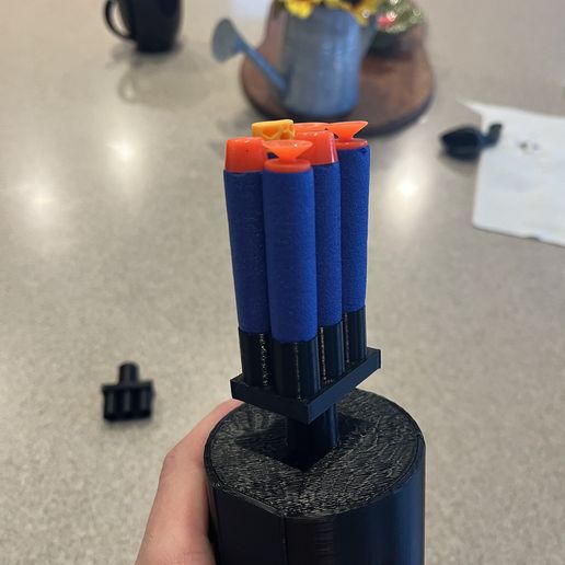 IMG_8703.jpeg 6 shot nerf gun 100 feet