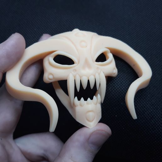 mask horned - 3D model önizlemesi