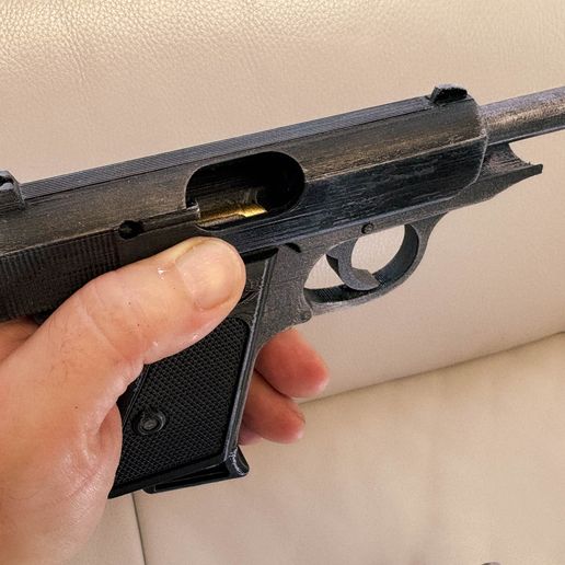 IMG_4575.jpg Walther PPK – Highly Detailed Realistic Prop (Easy Print & Reliable Use)