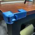 desk-swivel-hook.jpg Slim type headset band, swiveling hook for corner edge of desk