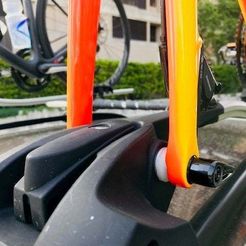 Thule 561 thru axle adapter top