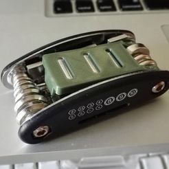 bikekit-1.jpg 3D-Datei Fahrradwerkzeugsatz Steckdosenhalter Reparatur kostenlos・3D-Druckvorlage zum Herunterladen