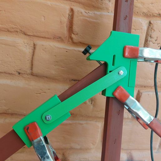 20231210_121027.jpg GUIDE FOR 40 X 20 mm WOODEN IN ANY ANGLE (GUIDE FOR 40 X 20 mm WOODEN IN ANY ANGLE)