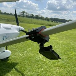 s-l1600-1.jpg Ikarus C42 on wing camera mount