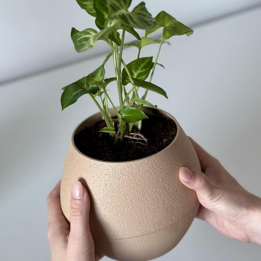 self-watering-3D-printed-planter-4.jpg KAPKA self watering planter