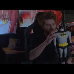 1.jpg Бесплатный STL файл Фигурка Бэтмена・Шаблон для загрузки и 3D-печати
