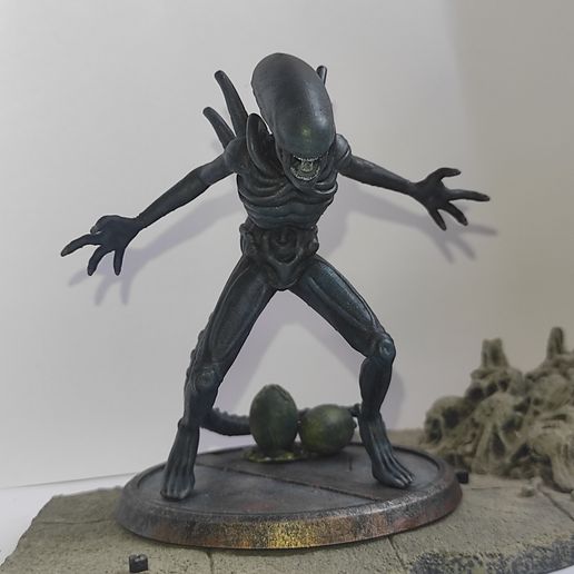 1744900265392.jpg Alien Xenomorph (3 poses Bundle)