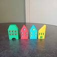 772b6f08-4498-4965-84eb-1a340fe34f85.jpg Modernes Minihaus-Set - Bunte Gebäude (mit kommerzieller Lizenz)