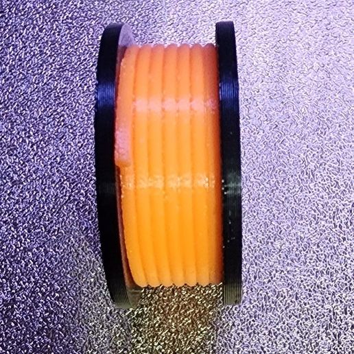 Free STL file Mini Spool - Filament Swatch 🪢 (STEP)・3D printing idea to ...