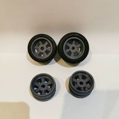 2.jpg Tamiya Porsche 934 1/12 Roues
