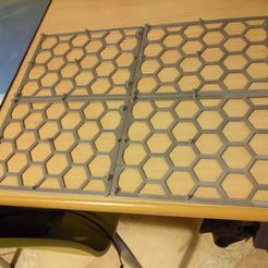 Anti-dampness grid letterbox
