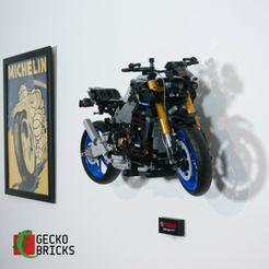 1.jpg Gecko Bricks wall mount for Technic Yamaha MT-10 SP 42159