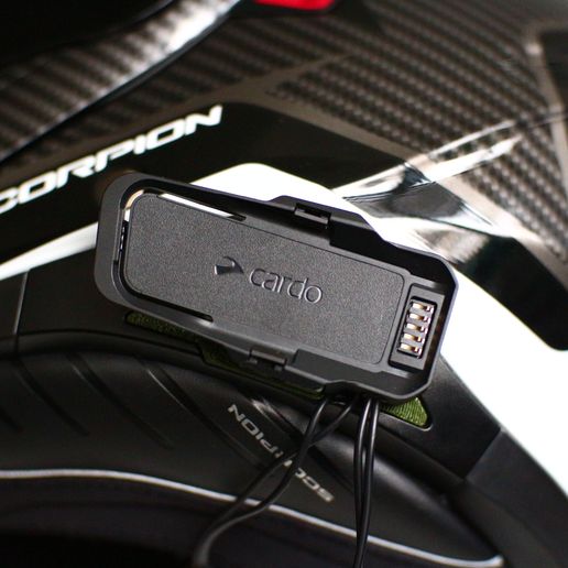 IMG_5609.jpg Cardo Packtalk Edge Adapter für Scorpion Helme