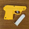 PXL_20230226_042831143.jpg STL-Datei Candy Gat - Die 3D-druckbare PEZ-Pistole・3D-Druck-Idee zum Herunterladen