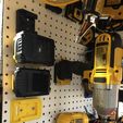 IMG_1624.jpg Support de support de batterie DeWalt 20v-60v Max