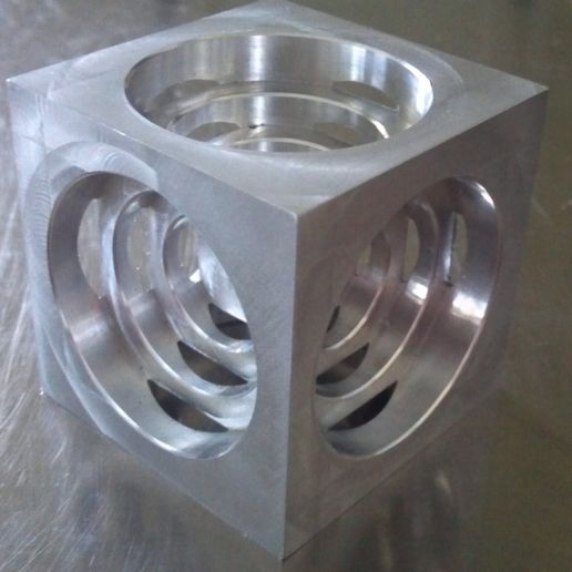 2014-02-02_11-35-26_637.jpg Turners Cube