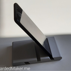 BeardedMaker.me Archivo STL Soporte de teléfono・Diseño de impresora 3D para descargar, DanGpn