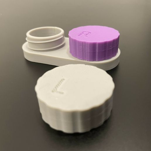 2.jpg Contact lens case