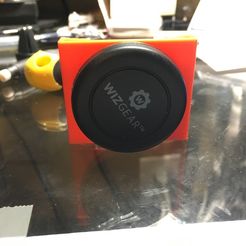 IMG_6916.jpg STL-Datei Magnet-Sicherheitsgurt-Adapter kostenlos・Design für 3D-Drucker zum herunterladen