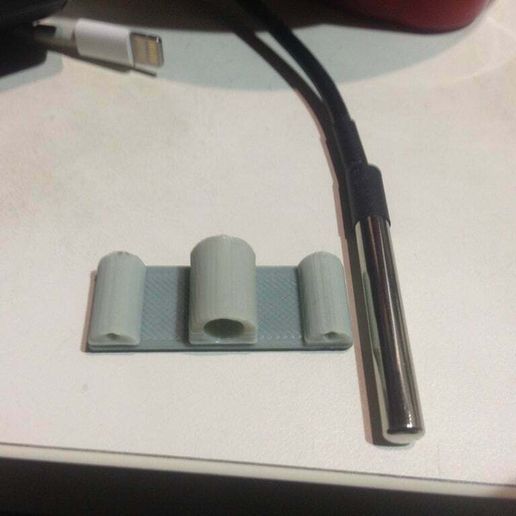 temp_sensor_bracket_with_sensor.JPG Temperature sensor bracket for DS18B20 waterproof sensor