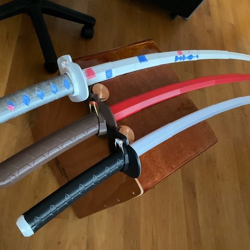 裁断済み　フリーハンドの CR充填 3D printer technique 3D printed soldering third hand : r/3Dprinting