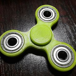 image.jpg Free 3D file Tri fidget spinner v2・Design to download and 3D print