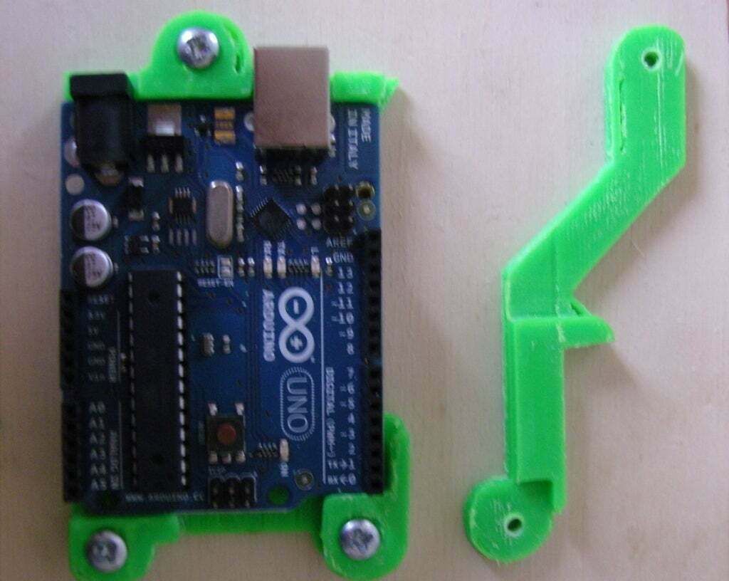 Download free SCAD file Yet Another Arduino Bracket • 3D printable template ・ Cults