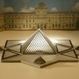 01-pyramide-eclairee.jpg Archivo STL pirámide del Louvre・Modelo para descargar e imprimir en 3D