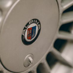AUAAAgPJXOA-960.jpg STL file ALPINA DISK HUBCAP・3D print object to download