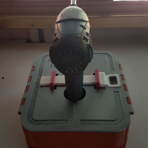 20220710_161839.jpg Box for screws and tools