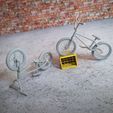 2a.jpg Freestyle BMX Bike for diorama - 1:24 scale, moveable