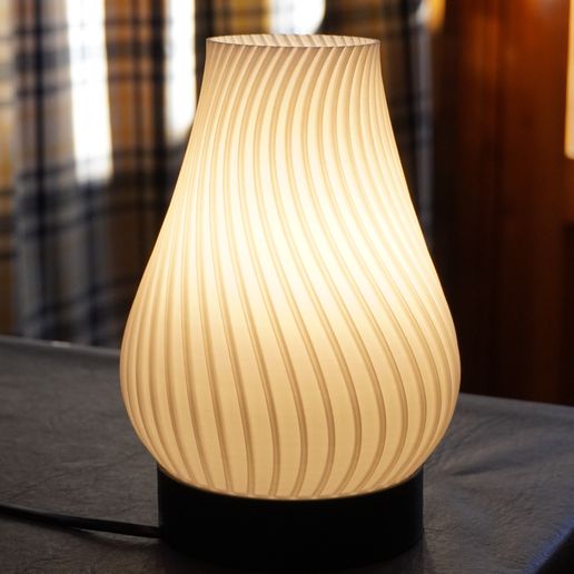 DESK LAMP