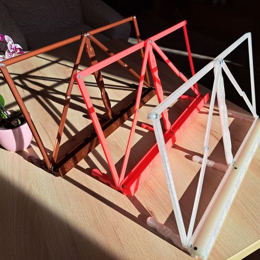 20230920_085259.jpg Music stand - light folding desktop version