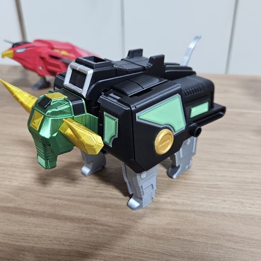 🐂 Zeo Green Bull Zord・3D Print with the Bambulab A1 Mini 3D