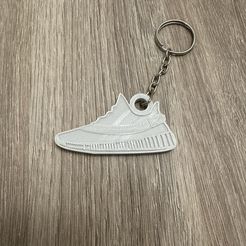 IMG_9193.jpeg Adidas Yeezy Sneakers Sneaker Key Chain
