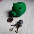 20250503_111927.jpg Low Poly - Piggy Bank + Keychains