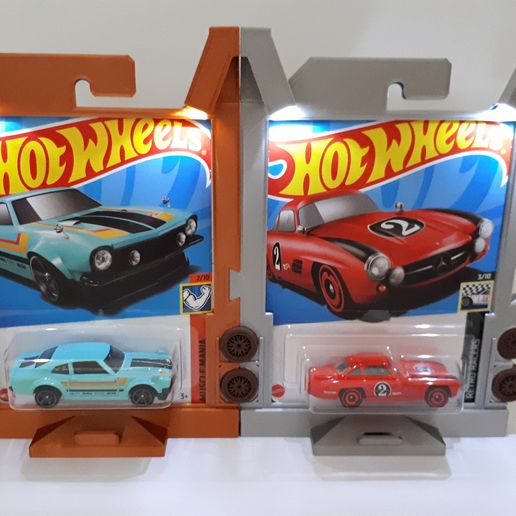 Hotwheels DISPLAY STAND 3SET 【送料込み】 Hot Wheels 3 Car 3d Printed Display! Perfect for Those Toy