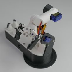 P1340095.jpg Mini Robotic Arm 💪