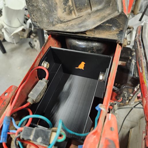 CT70 12‑Volt Battery Tray Upgrade (Fits 1970s–1980s Models) – Direct Replacement for 6V Tray