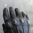 WhatsApp-Image-2024-06-25-at-18.01.39_2f8e60df.jpg Dredd 2012 Handschuh Knöchel